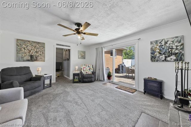 373 Tilmor Drive, Waterford, MI 48328