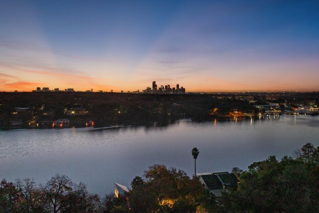 2007 Lakeshore DR, Austin, TX 78746