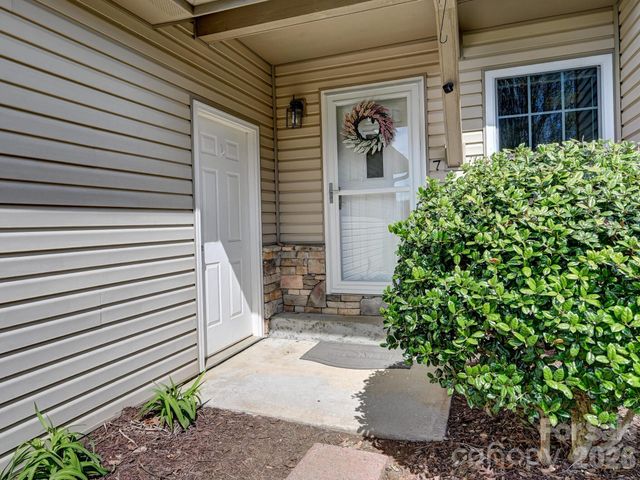 7 Mahogany Road, Arden, NC 28704