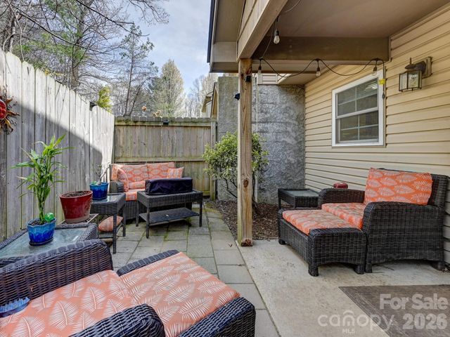 7 Mahogany Road, Arden, NC 28704