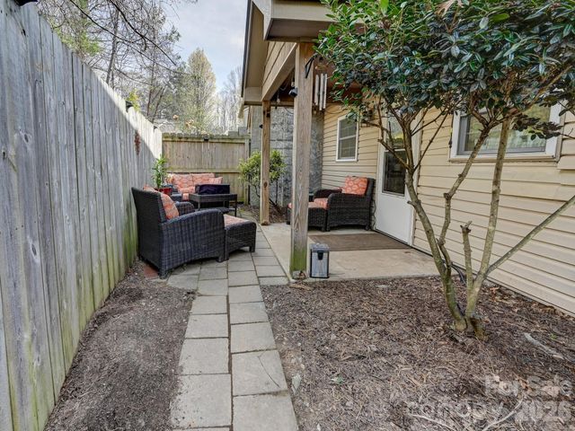 7 Mahogany Road, Arden, NC 28704