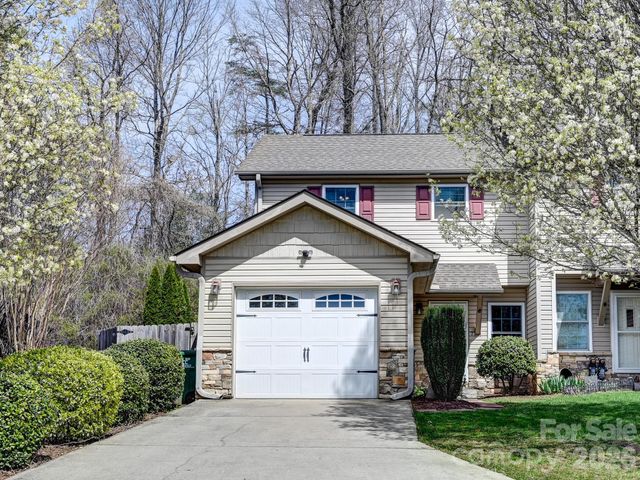 7 Mahogany Road, Arden, NC 28704