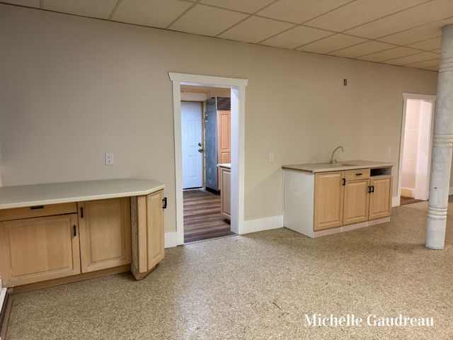 116 W Main Street Se, Caledonia Vlg, MI 49316
