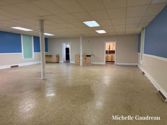 116 W Main Street Se, Caledonia Vlg, MI 49316