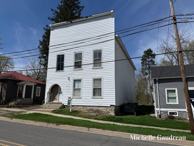 116 W Main Street Se, Caledonia Vlg, MI 49316