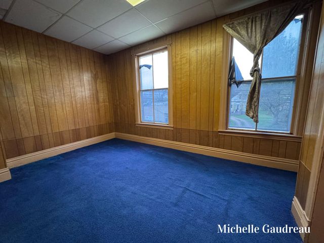 116 W Main Street Se, Caledonia Vlg, MI 49316