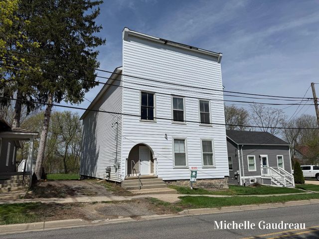 116 W Main Street Se, Caledonia Vlg, MI 49316