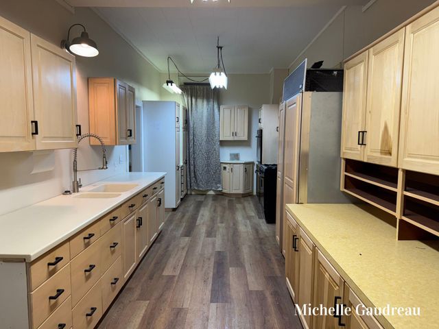 116 W Main Street Se, Caledonia Vlg, MI 49316
