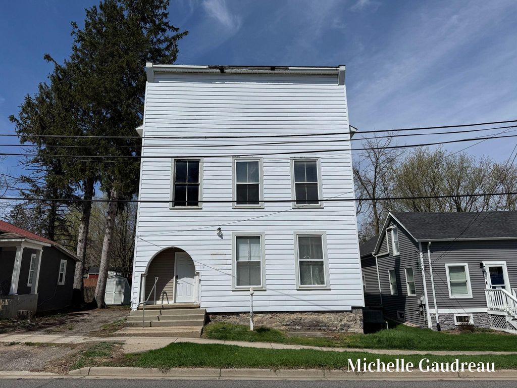 116 W Main Street Se, Caledonia Vlg, MI 49316