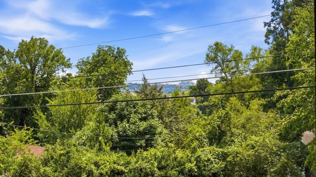 323 Pine Ridge Road, Chattanooga, TN 37405