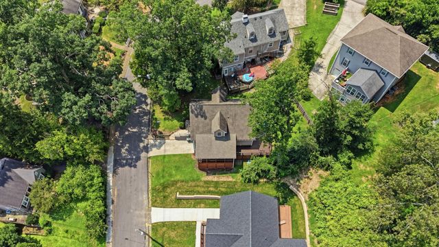 323 Pine Ridge Road, Chattanooga, TN 37405