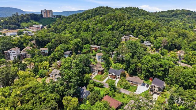 323 Pine Ridge Road, Chattanooga, TN 37405