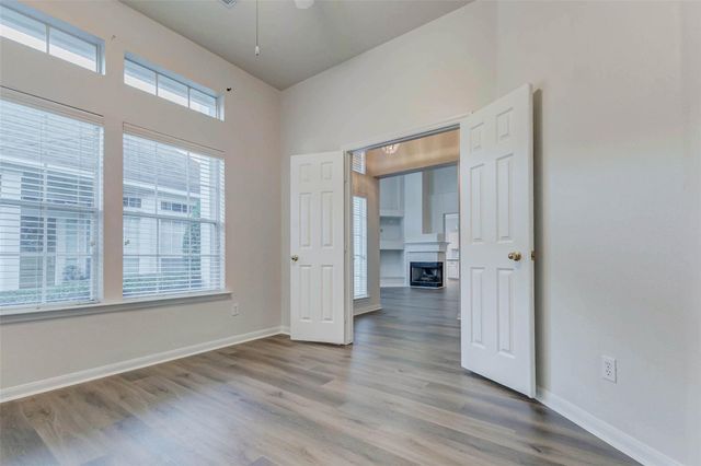 10210 Thornmont Lane, Houston, TX 77070