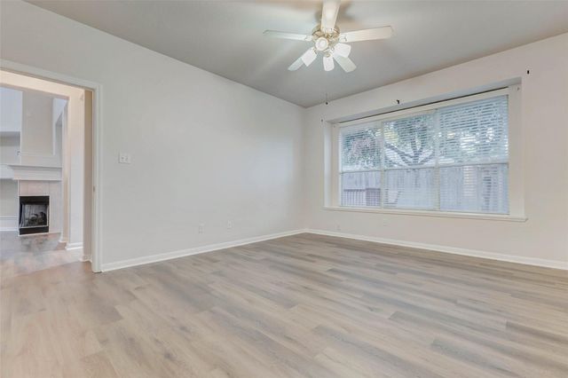 10210 Thornmont Lane, Houston, TX 77070