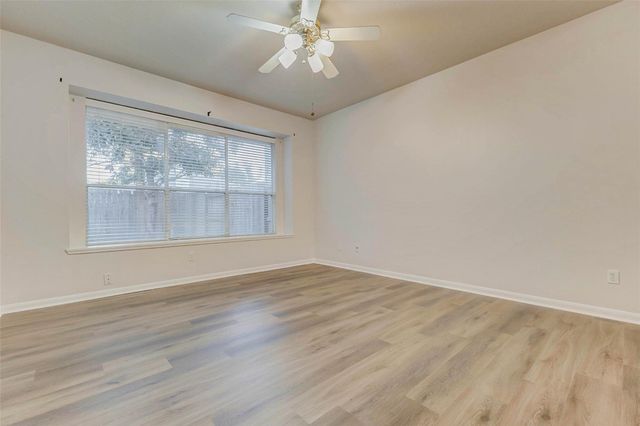 10210 Thornmont Lane, Houston, TX 77070