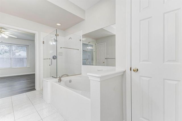 10210 Thornmont Lane, Houston, TX 77070