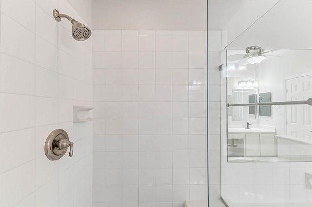 10210 Thornmont Lane, Houston, TX 77070