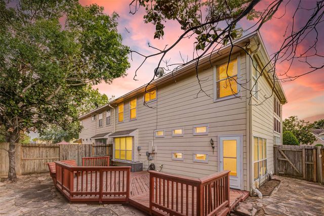 10210 Thornmont Lane, Houston, TX 77070