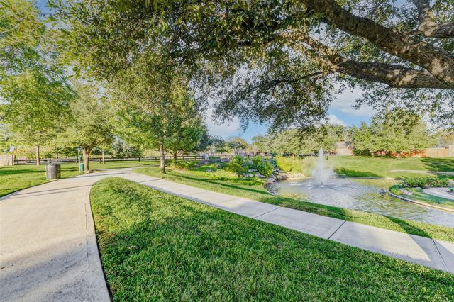 10210 Thornmont Lane, Houston, TX 77070