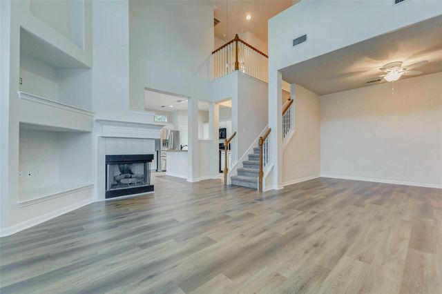 10210 Thornmont Lane, Houston, TX 77070