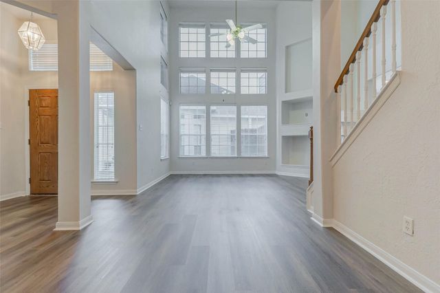 10210 Thornmont Lane, Houston, TX 77070