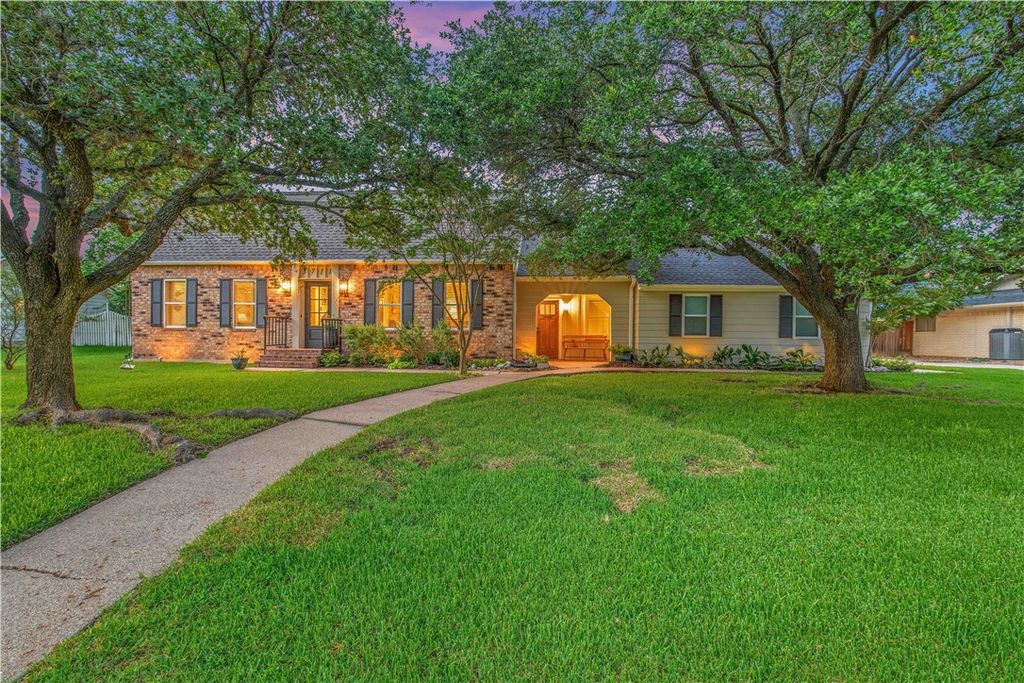 3711 Sunnybrook Lane, Bryan, TX 77802 — exterior