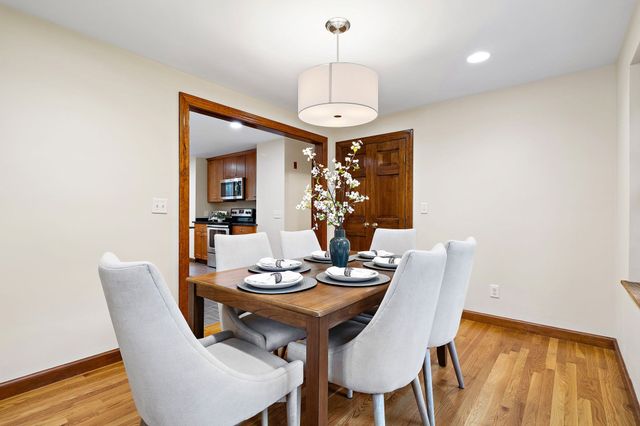 217 Hudson Rd, Stow, MA 01775