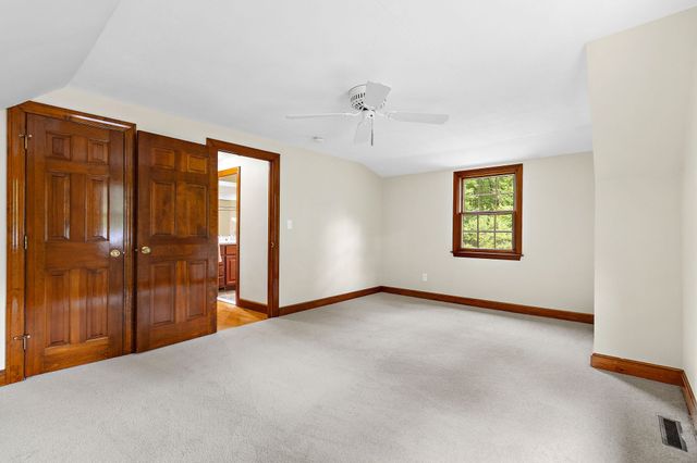 217 Hudson Rd, Stow, MA 01775
