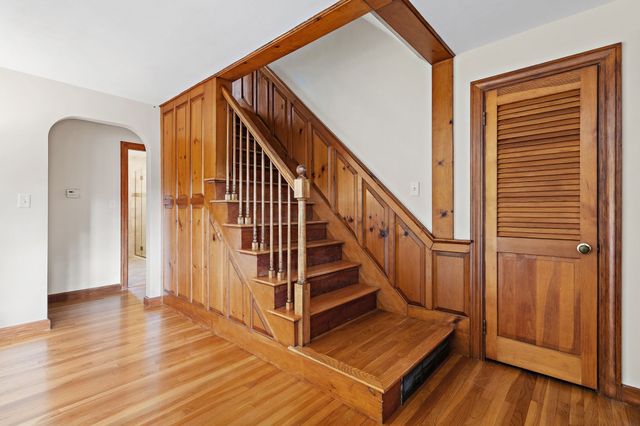 217 Hudson Rd, Stow, MA 01775