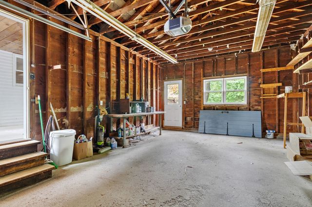 217 Hudson Rd, Stow, MA 01775