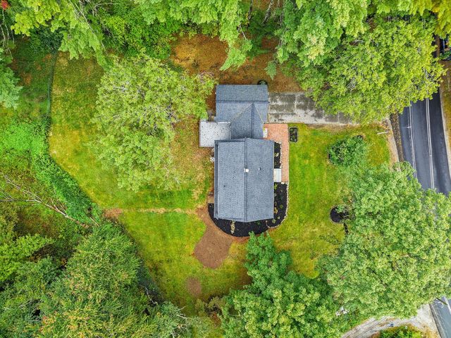 217 Hudson Rd, Stow, MA 01775