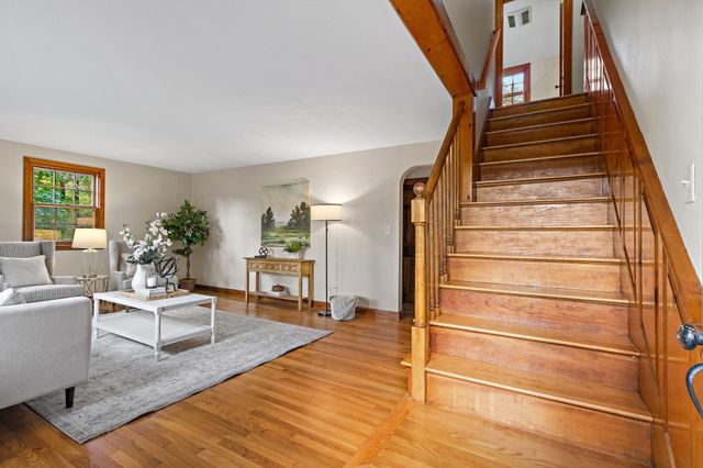 217 Hudson Rd, Stow, MA 01775