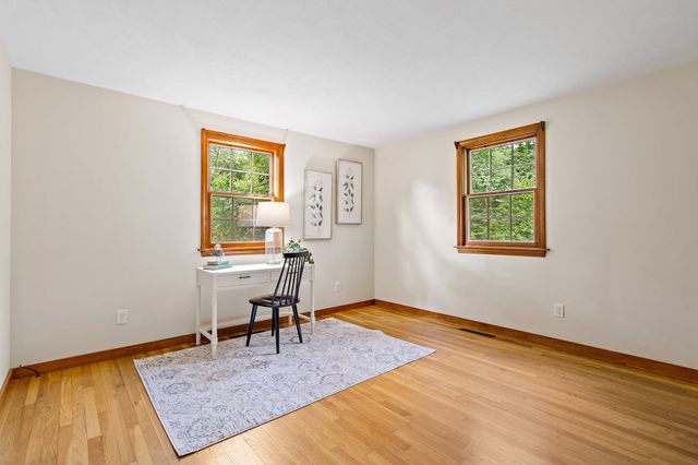 217 Hudson Rd, Stow, MA 01775