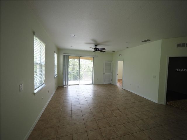 8140 ENCLAVE WAY 101, Sarasota, FL 34243