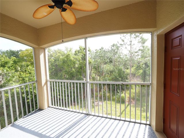 8140 ENCLAVE WAY 101, Sarasota, FL 34243