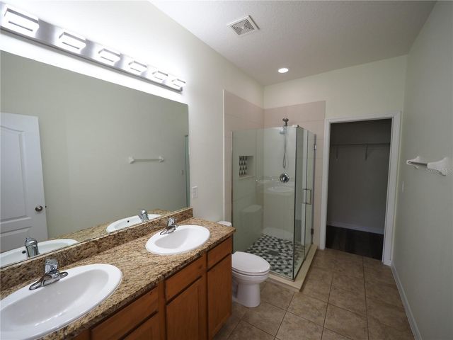 8140 ENCLAVE WAY 101, Sarasota, FL 34243