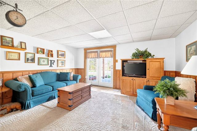 321 Falls Avenue, Dunbar Twp, PA 15425