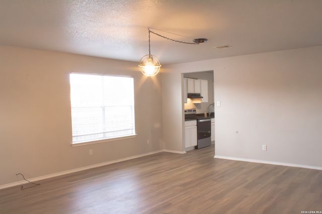 6903 Pecan Fall, Converse, TX 78109