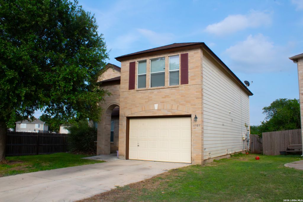 6903 Pecan Fall, Converse, TX 78109