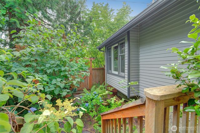 7418 8th Avenue NW, Seattle, WA 98117