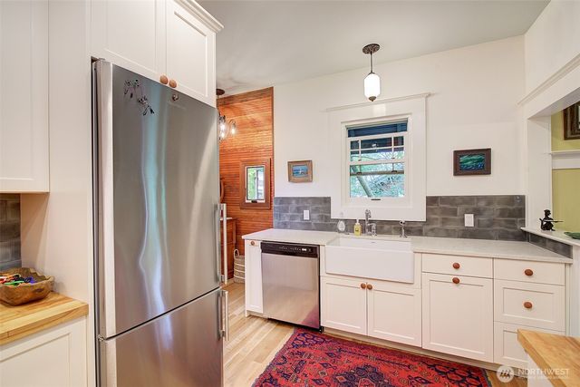 7418 8th Avenue NW, Seattle, WA 98117