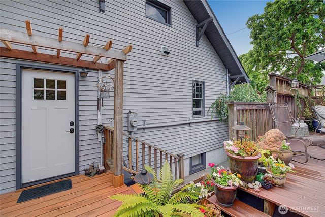 7418 8th Avenue NW, Seattle, WA 98117