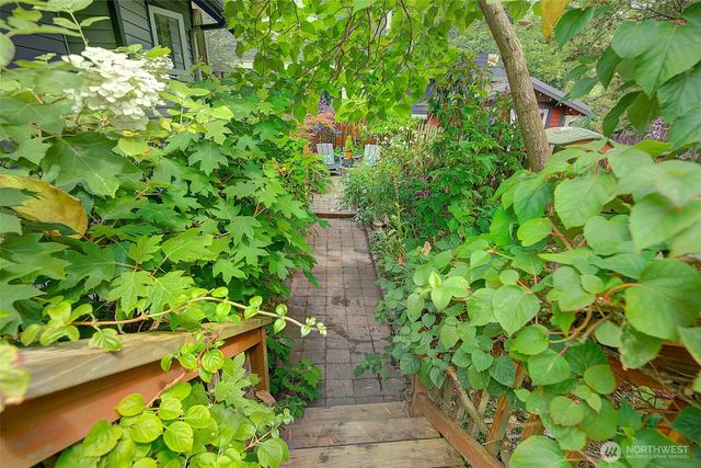 7418 8th Avenue NW, Seattle, WA 98117