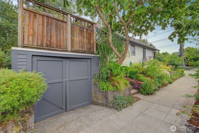 7418 8th Avenue NW, Seattle, WA 98117