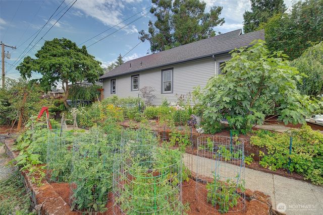 7418 8th Avenue NW, Seattle, WA 98117