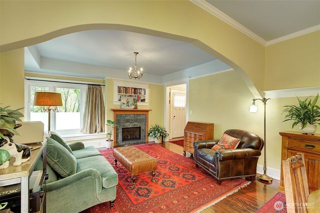 7418 8th Avenue NW, Seattle, WA 98117