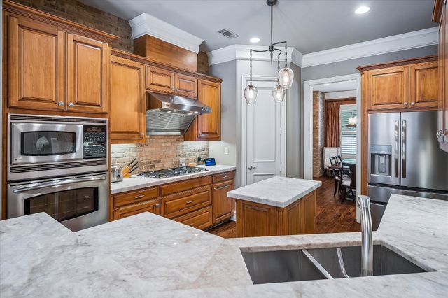 177 Summit Avenue, Southlake, TX 76092