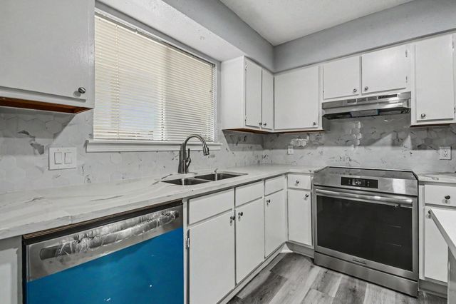 3919 Fairmont Parkway 113, Pasadena, TX 77504