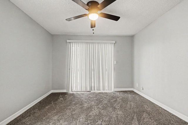3919 Fairmont Parkway 113, Pasadena, TX 77504