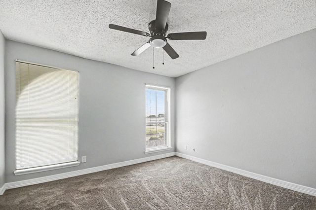 3919 Fairmont Parkway 113, Pasadena, TX 77504